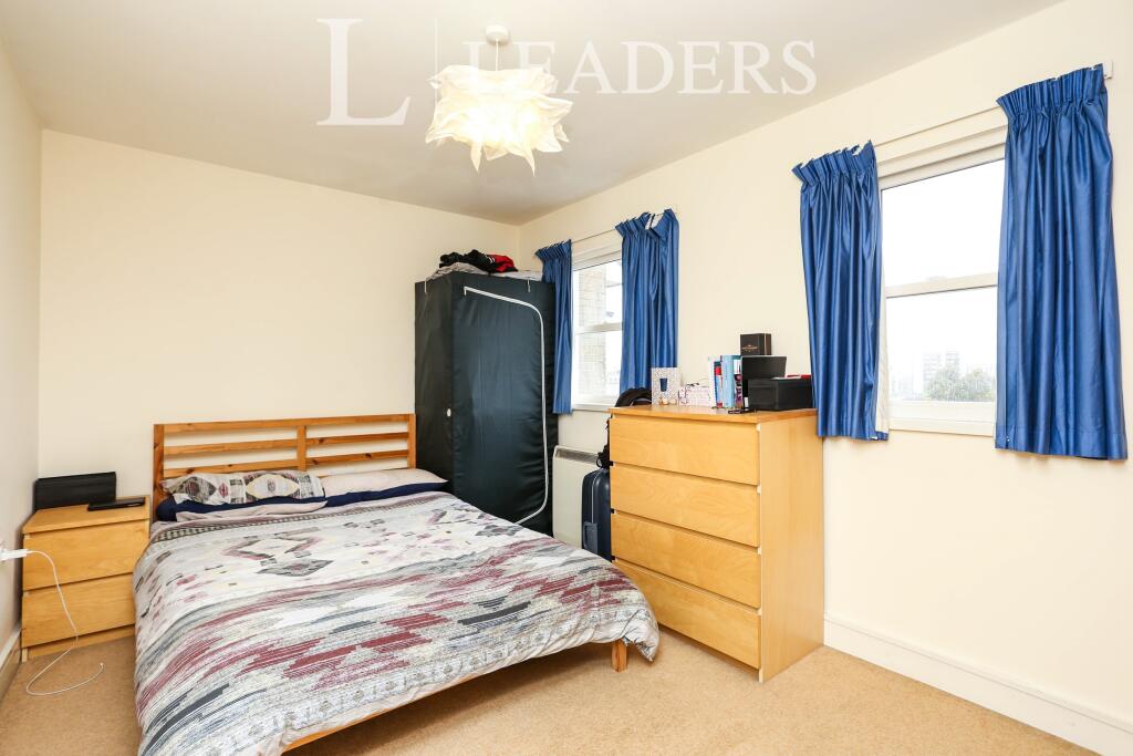 Apartment in London - View 3