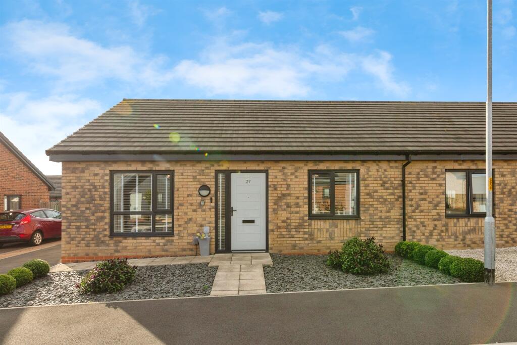 2-bed semi-detached on Gregory Gardens, Hartlepool, £74,200