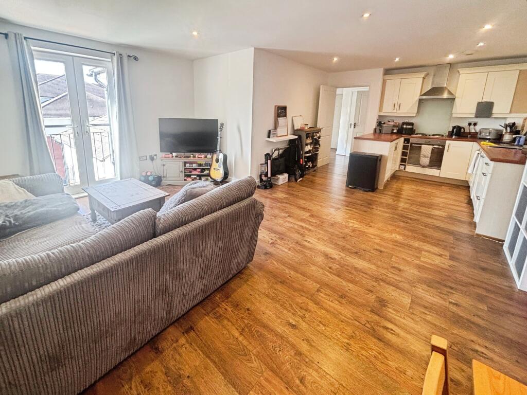 Apartment in Lincoln, Lincolnshire - View 2