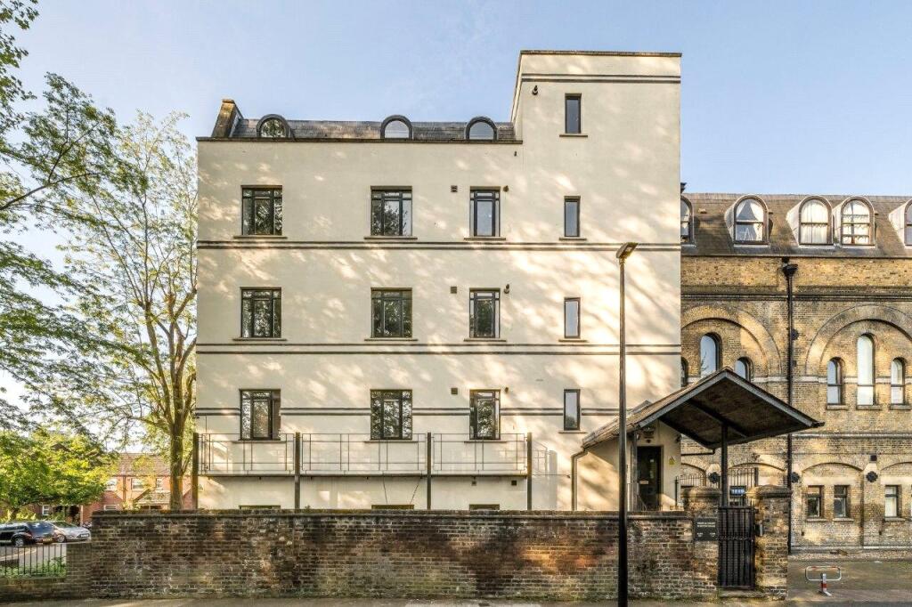 4-bed flat on Temple Court, 52 Rectory Square, London, E1, £600,000