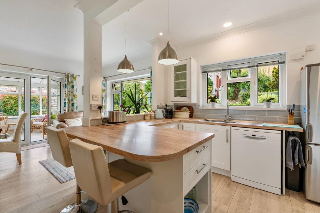 House in Wadebridge, Gonvena - View 5