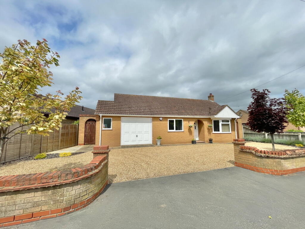 Main image of property: Knights End Road, March