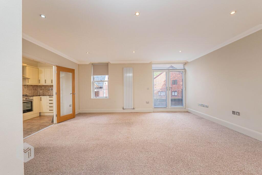 Apartment in Bolton, Heaton - View 4