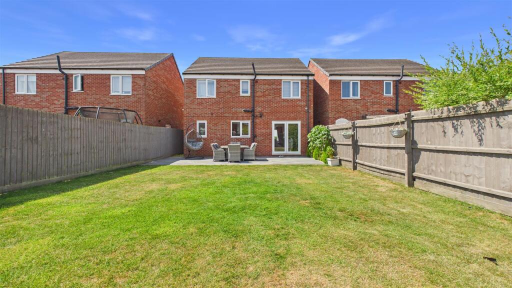 Littledale Crescent, Peterborough photo 4