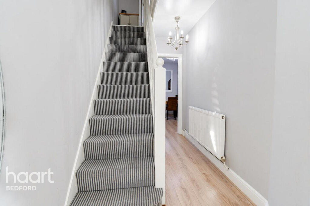 House in Bedford, South End, Cauldwell - More