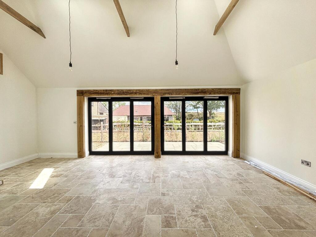 House in Tonbridge - View 4