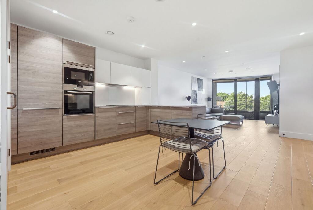 Apartment in London - View 3