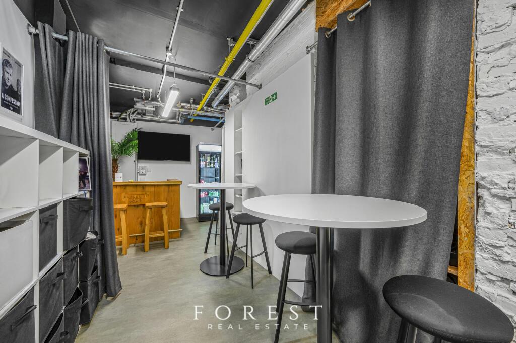 office 4.jpg