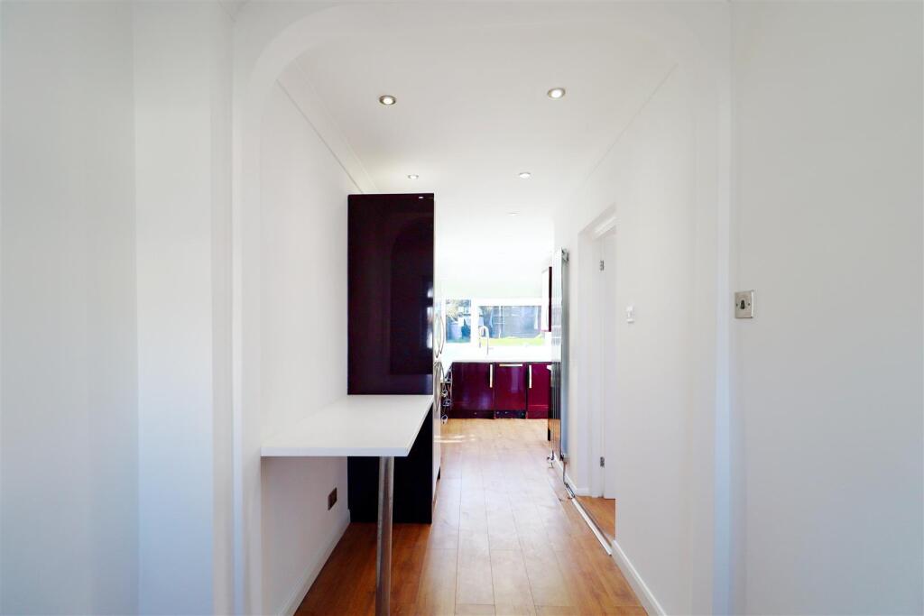 House in Dartford - More
