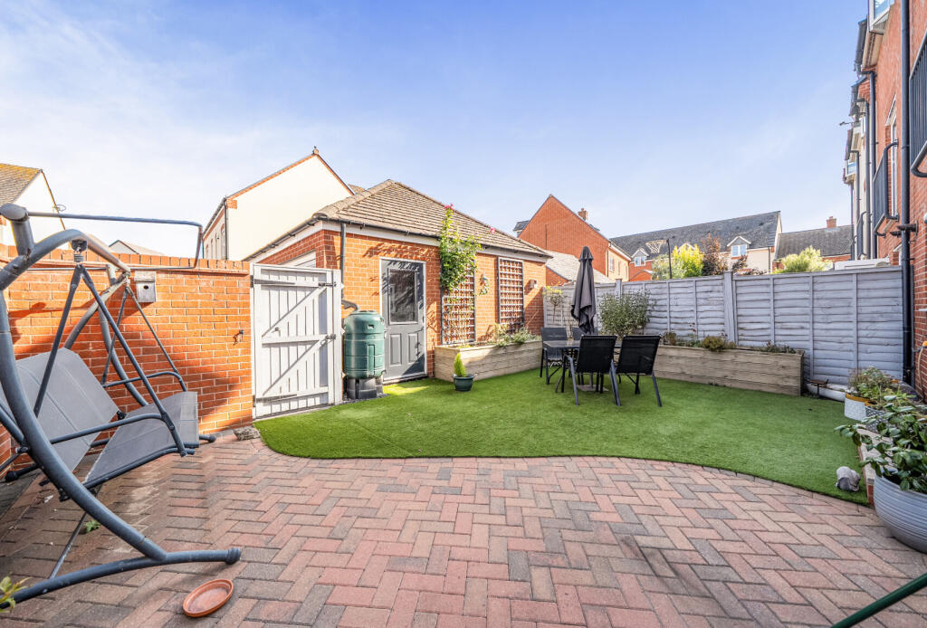 House in Tewkesbury - View 2