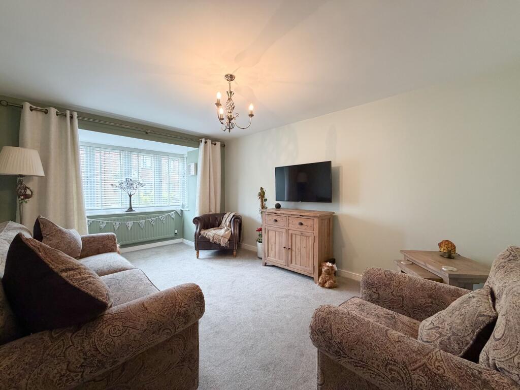 Foxglove Place, Carlton-In-Lindrick, S81 photo 4