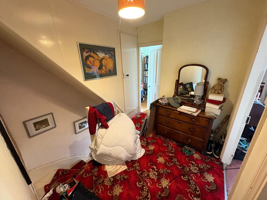 House in Llandrindod Wells - More