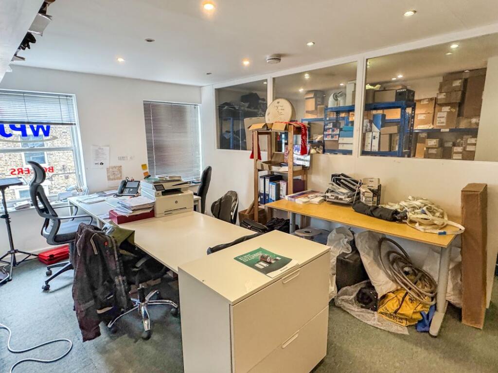 Field House, 284b Battersea Park Road, Battersea, London, SW11 3BT photo 2