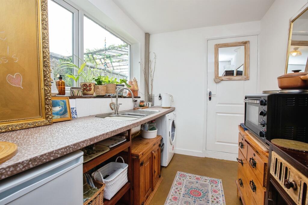 House in Derby - View 2