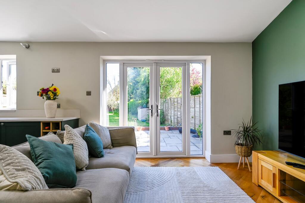 Sandyhurst Lane, Ashford, Kent, TN25 photo 4