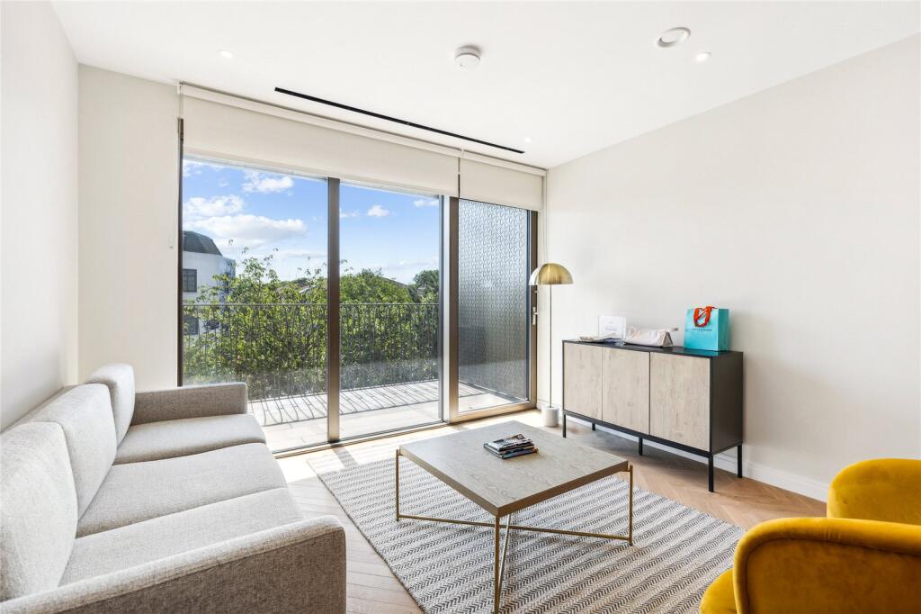 Apartment in London - More