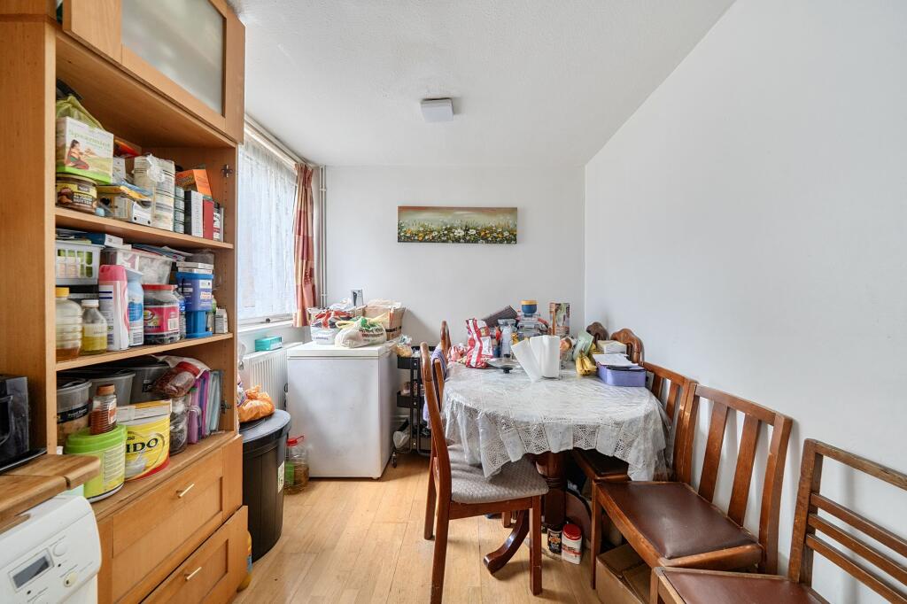 Apartment in London - More