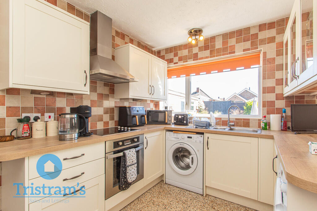 House in Broxtowe, Nottinghamshire - View 3