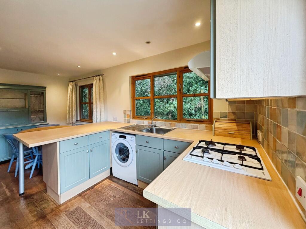 House in Guildford - View 4