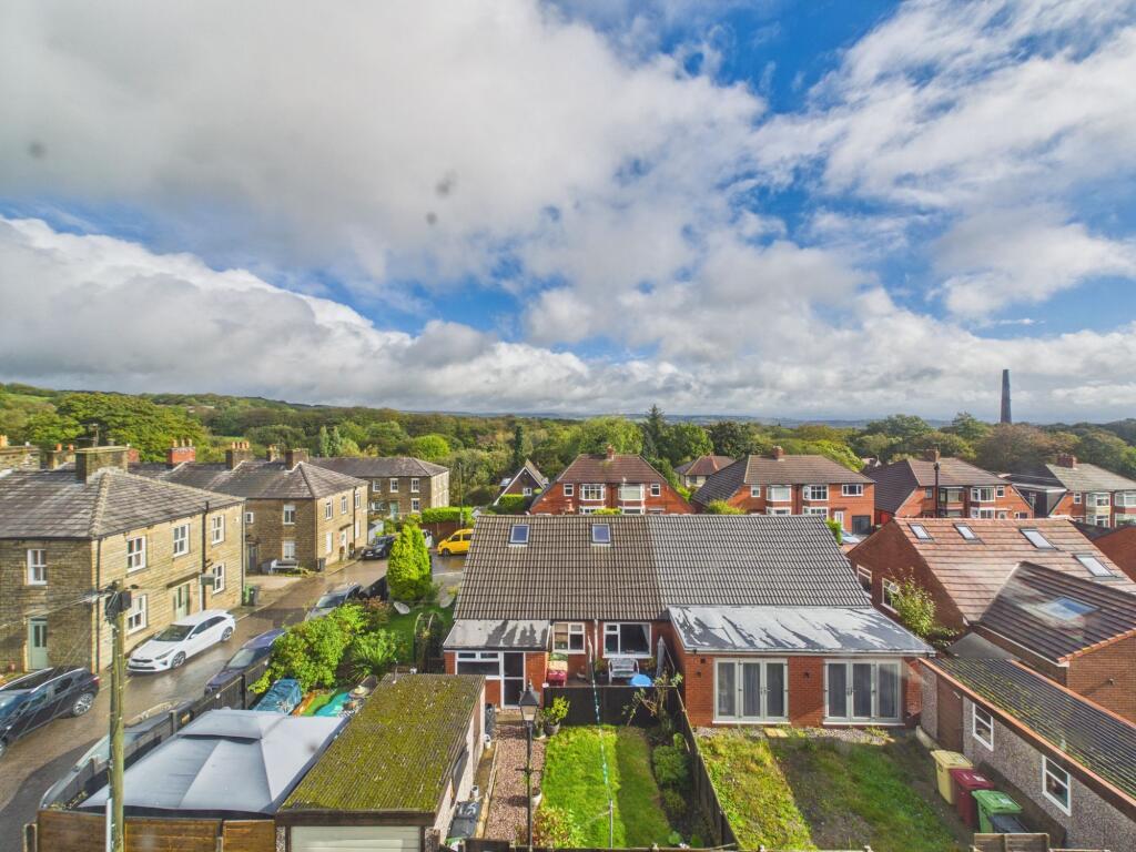Apartment in Bolton, Greater Manchester - View 4