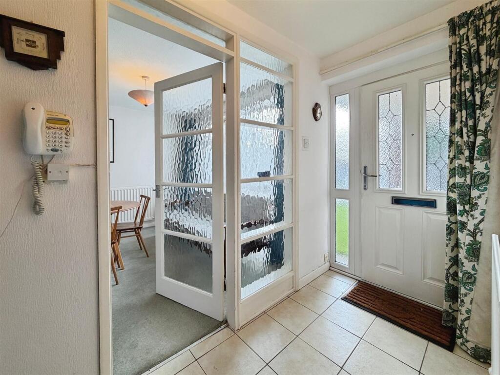 House in Warwick, Lillington, Royal Leamington Spa - More