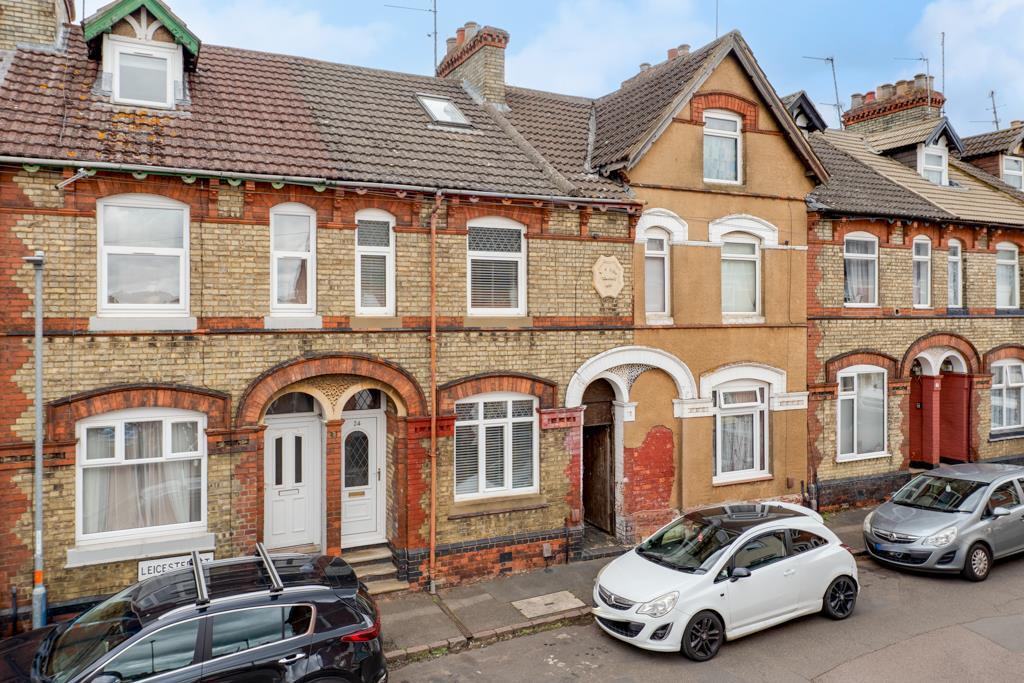 3-bed terraced on NN16 Leicester Street, Kettering, £200,000