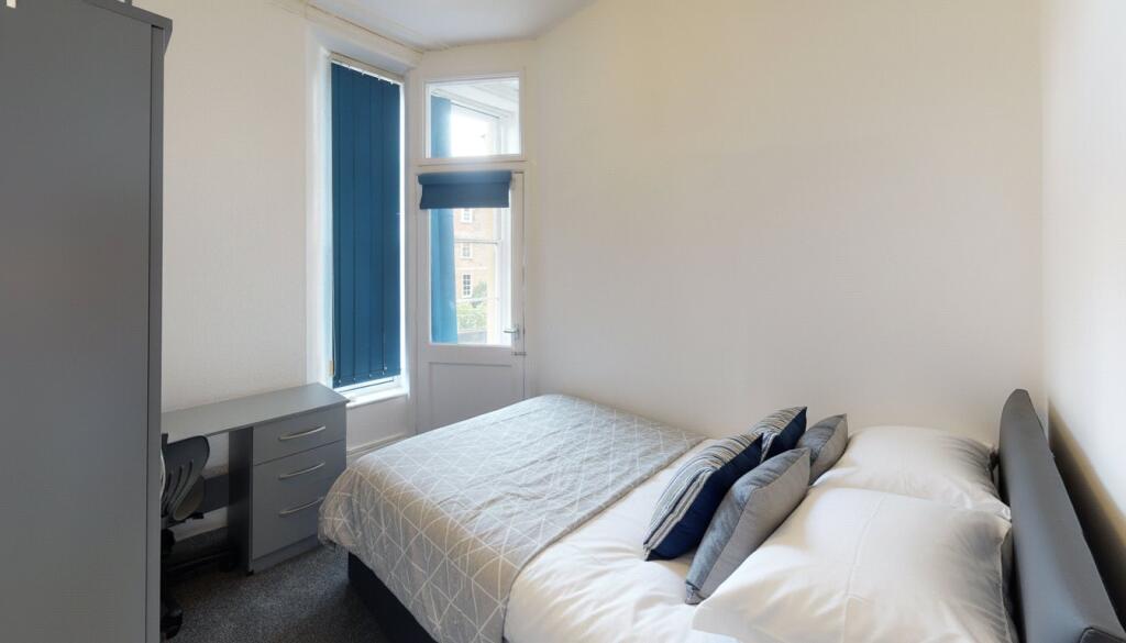 Clifton Park Road F2, First Floor Flat, Clifton, Bristol, BS8