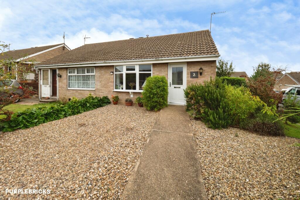 2-bed semi-detached on Balmoral Close, Bridlington, YO16, £170,000