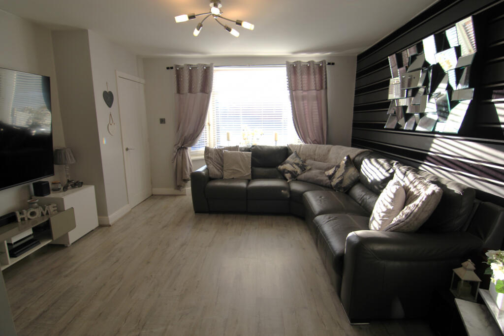 40, Waverley Crescent photo 5