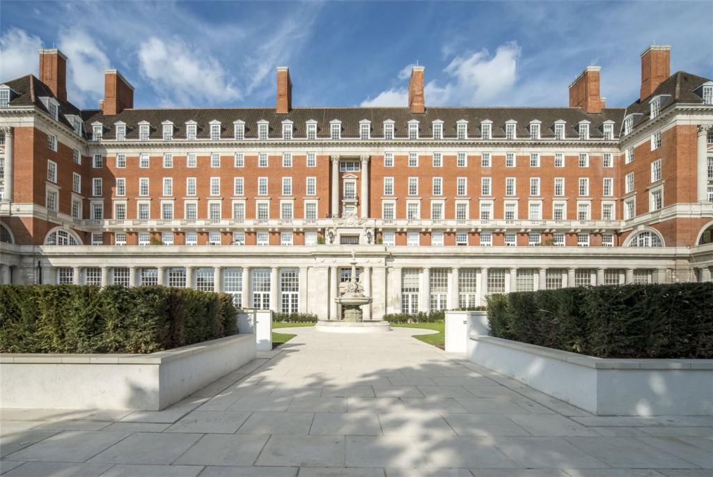 Main image of property: Star and Garter House, Richmond Hill, Richmond, TW10