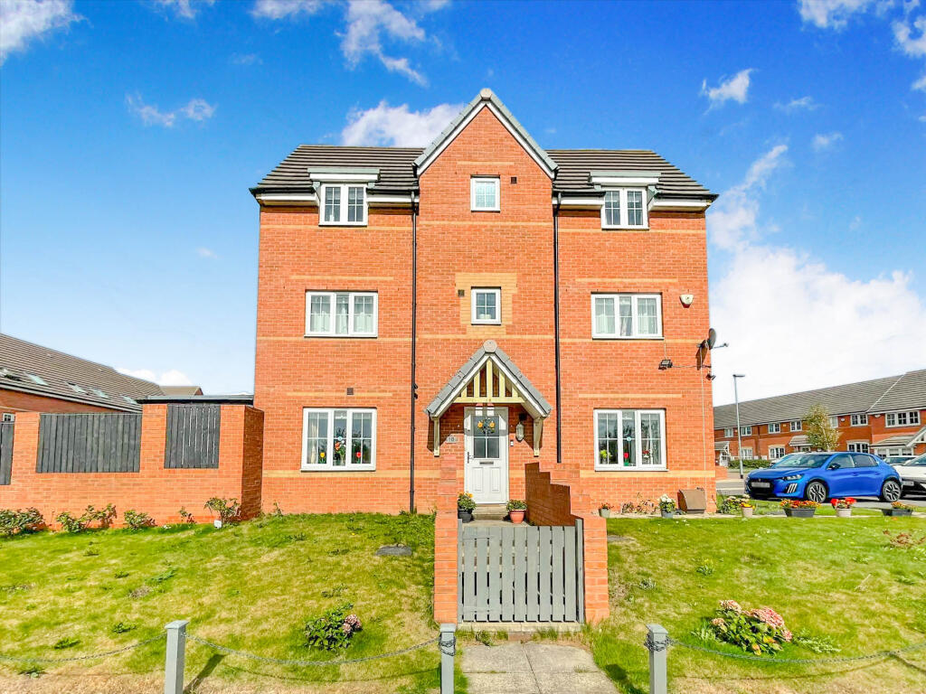 4-bed house on Fergusson Walk, Morley, Leeds, £335,000