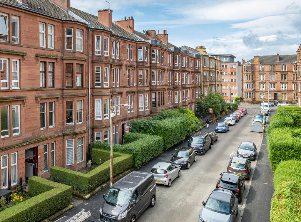 Main image of property: Flat 3/1, 52 Garthland Drive, Dennistoun, Glasgow, G31