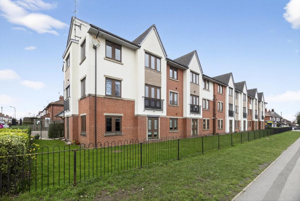 Main image of property: Flat 4 79 Knaresborough Road, Harrogate, North Yorkshire