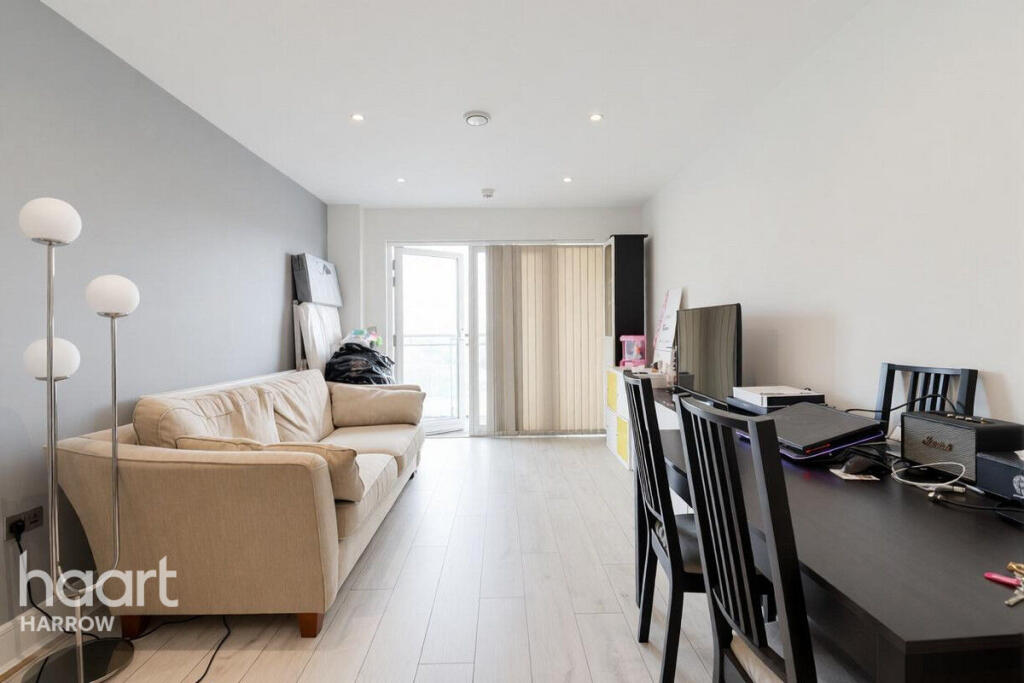 Apartment in Harrow - View 5