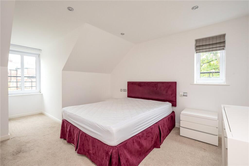 Apartment in York - More
