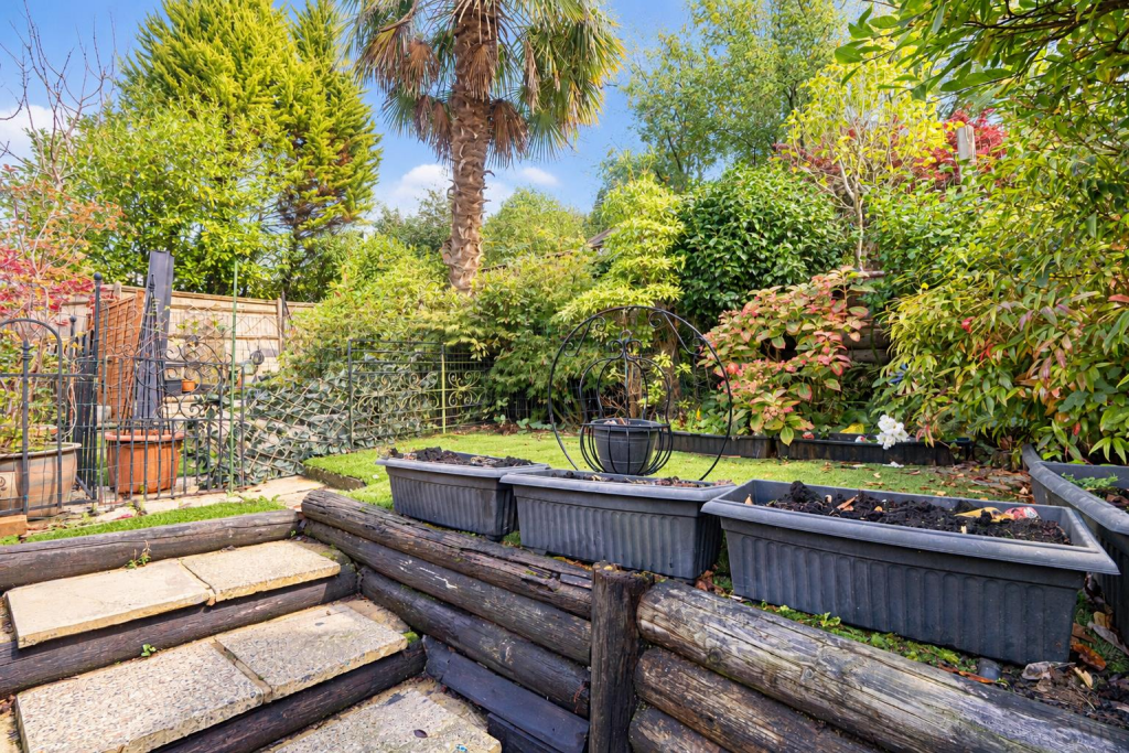 House in Tonbridge - More