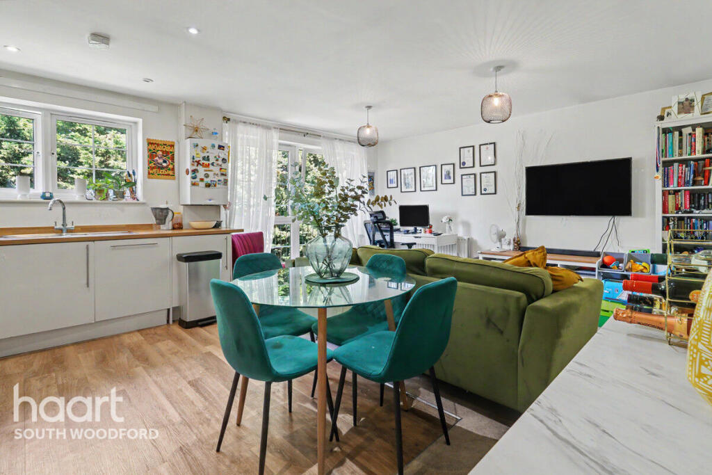 Ash Way, Woodford Green - View 3