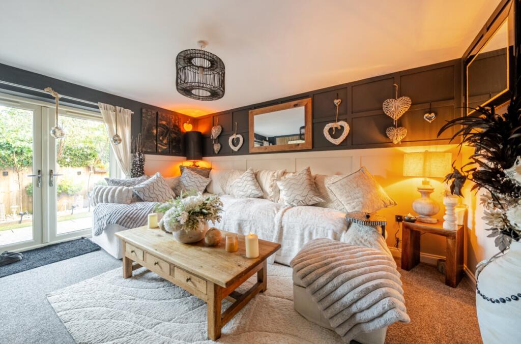 House in North Kesteven, Leasingham - View 2