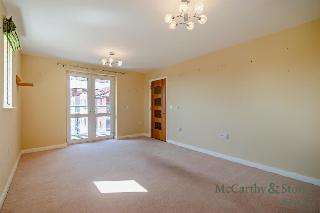 Apartment in York - View 4