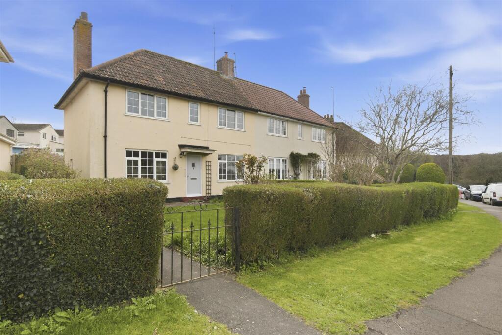 Main image of property: Dryleaze, Keynsham