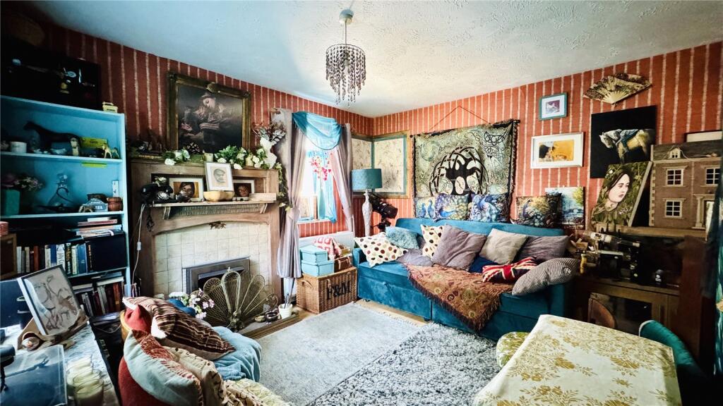 Sprucedale Close, Swanley, Kent, BR8 - View 3