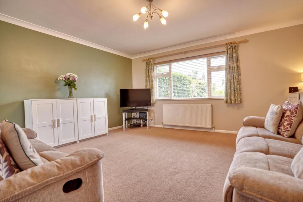 House in Epping Forest, Sheering - View 2