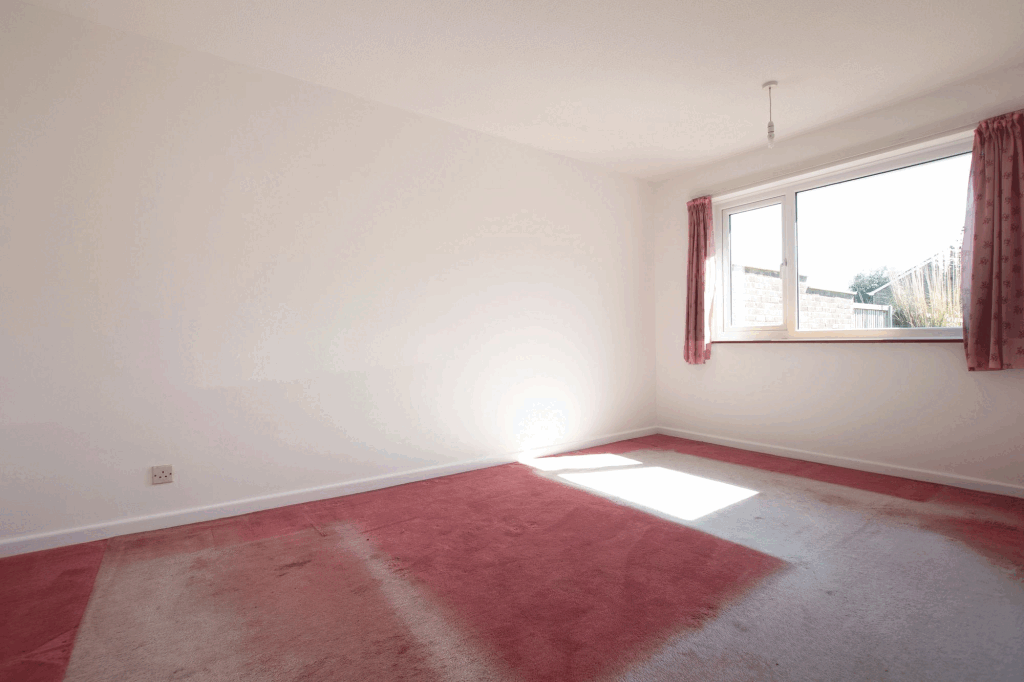 House in Earls Barton - More