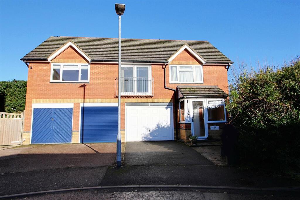 Main image of property: Hawkins Way, Bovingdon, Hemel Hempstead