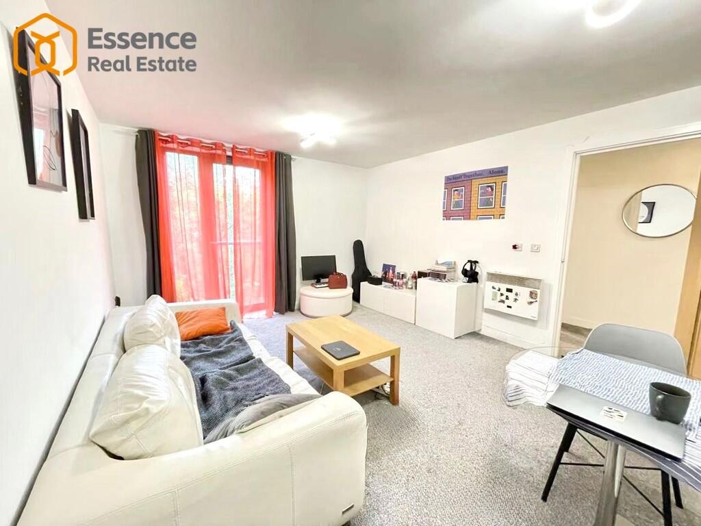 Apartment in Birmingham, West Midlands - View 2
