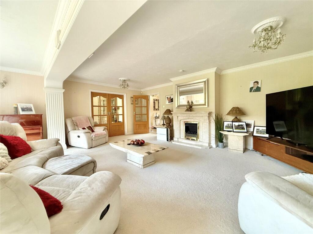 House in Eastbourne, East Sussex - View 3