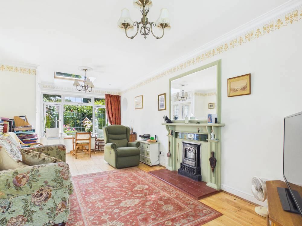 House in Highcliffe-on-Sea, Walkford, Highcliffe and Walkford - View 2