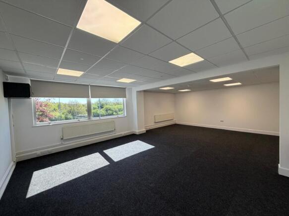 Suite 4 (2)