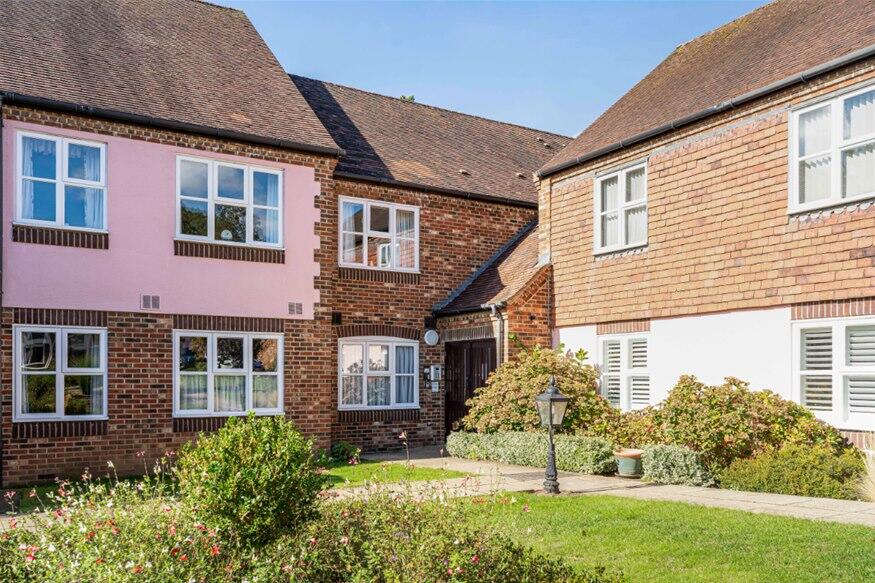 Arcadian Court, Sun Lane, Harpenden, AL5
