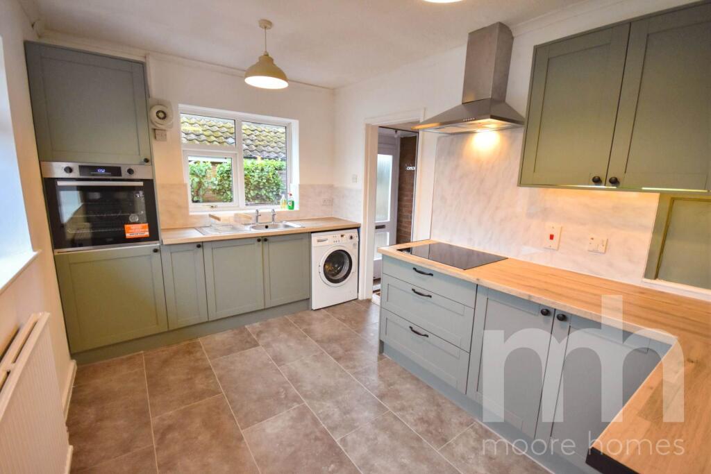 GLOUCESTER ROAD, Poynton, SK12 1JJ photo 2